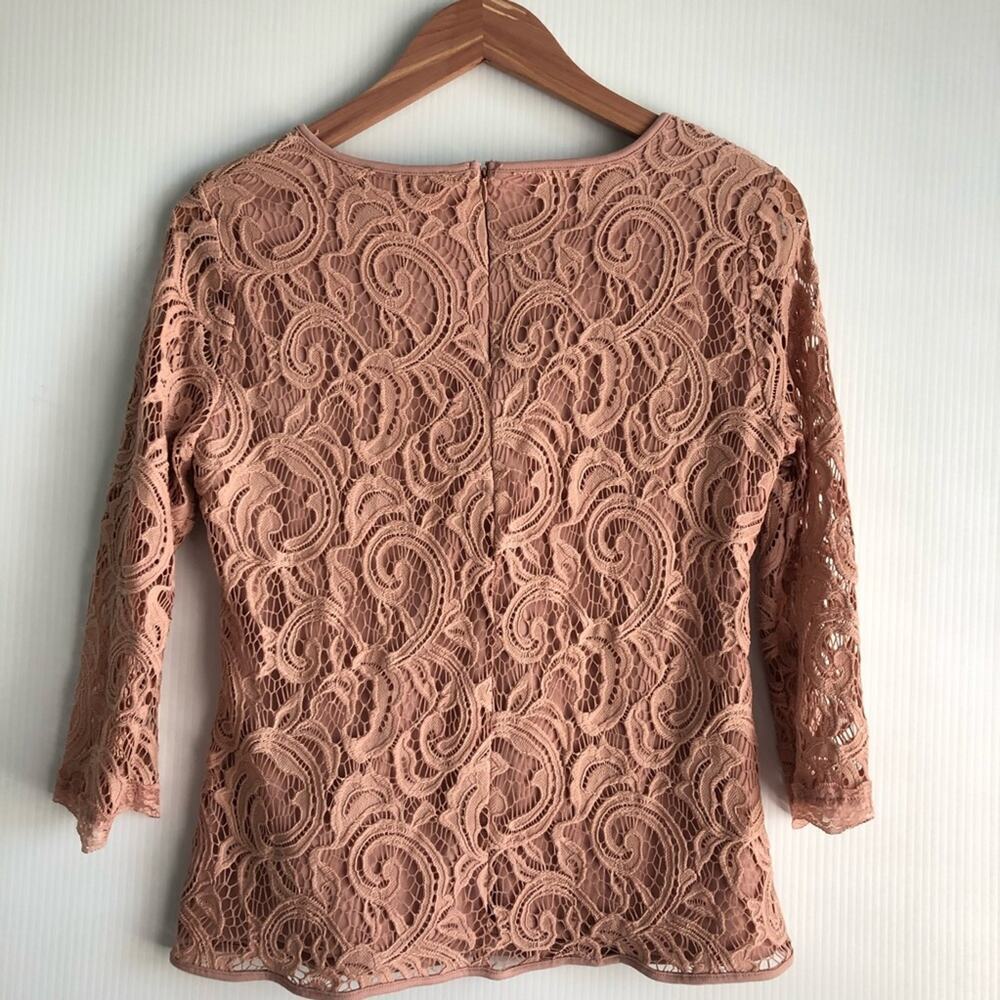 Adrianna Papell lace top 3/4 length sleeves - Picture 8 of 12